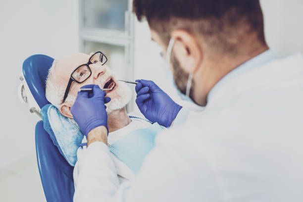 Best Emergency Tooth Extraction in Colon, MI